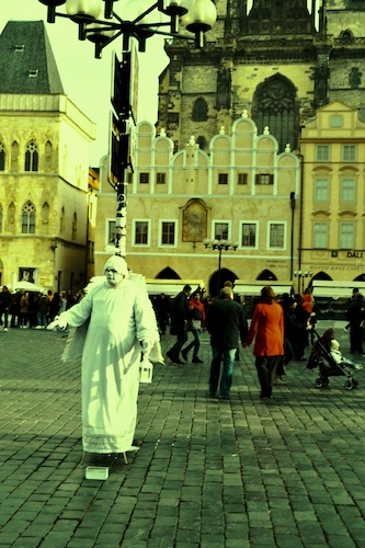 Cartoon: Geist und (medium) by Zlatko Iv tagged street,job,geist,hertz,liebe,bisunes