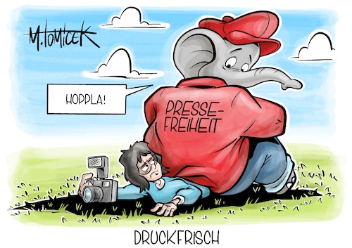 Cartoon: Druckfrisch (medium) by Mirco Tomicek tagged pressefreiheit,deutschland,reporter,ohne,grenzen,presse,freiheit,journalisten,journalistinnen,benjamin,blümchen,karla,kolumna,cartoon,karikatur,pressekarikatur,mirco,tomicek,pressefreiheit,deutschland,reporter,ohne,grenzen,presse,freiheit,journalisten,journalistinnen,benjamin,blümchen,karla,kolumna,cartoon,karikatur,pressekarikatur,mirco,tomicek