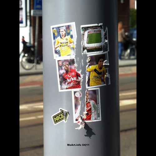 Cartoon: MH - Hooligans!!! (medium) by MoArt Rotterdam tagged rotterdam,moart,moartcards,voetbal,soccer,hooligan,hooliganism,sticker,voetbalplaatje,fan,collection,verzameling,football