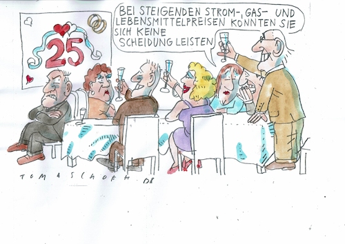 Cartoon: Jubiläum (medium) by Jan Tomaschoff tagged ehe,silberhochzeit,scheidung,inflation,ehe,silberhochzeit,scheidung,inflation