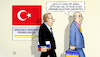 Cartoon: Verhandlungen in Istanbul (small) by Harm Bengen tagged ukrainisch,russische,verhandlungen,türkei,istanbul,will,smith,ohrfeige,oscarverleihung,verhandlungsteam,russland,ukraine,krieg,harm,bengen,cartoon,karikatur