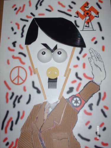 Cartoon: Hitler Recycle (medium) by Rick FC tagged hitler,lixo,recycle,caricatura