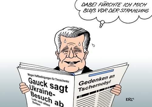 Cartoon: Gauck (medium) by Erl tagged radioaktivität,strahlung,atomkraftwerk,atomkraft,supergau,gau,atomunglück,tschernobyl,gedenktag,oppsition,politikerin,timoschenko,julija,haftbedingungen,haft,protest,absage,ukraine,besuch,gauck,joachim,bundespräsident,angst,furcht,bundespräsident,joachim gauck,ukraine,absage,besuch,haft,protest,joachim,gauck,tschernobyl