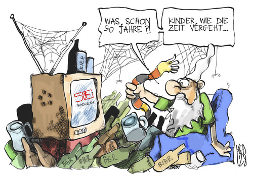 Cartoon: 50 Jahre Bundesliga (medium) by Kostas Koufogiorgos tagged bundesliga,fussball,jubiläum,50,michel,sportschau,fernseher,sport,karikatur,kostas,koufogiorgos,bundesliga,fussball,jubiläum,50,michel,sportschau,fernseher,sport,karikatur,kostas,koufogiorgos