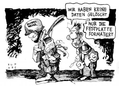 Cartoon: Wir haben keine Daten gelöscht. (medium) by Kostas Koufogiorgos tagged bundeswehr,daten,jung,bundeswehr,armee,soldat,soldaten,daten,datenschutz,verwaltung,pc,computer,festplatte,formatierung,formatieren,informationen,information,verlust,unfall,schlamperei,skandal,löschen,versagen,fehler,problem,formulieren,formulierung,auslegungssache,auslegung,kleinreden,runterspielen,beschwichtigen,beschwichtigung,sichtweise,reparieren,reparatur,defekt