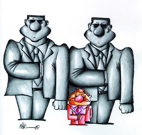 Cartoon: MAFIA (medium) by Mario Almaraz tagged guardaespaldas,mafia,organisiertes verbrechen,verbrechen,kriminalität,verbrecher,krimineller,gewalt,organisation,erpressung,kontrolle,macht,drohung,bedrohung,gefährlich,korrupt,skrupellos,politik,territorium,handel,verkauf,geschäft,geld,organisiertes